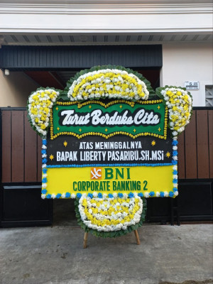 Papan Bunga Duka di Curugluhur